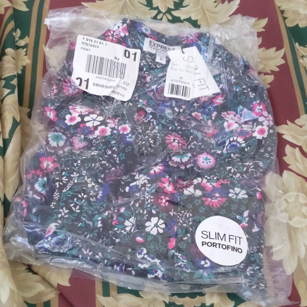 Express Floral Slim Fit Portofino Blouse